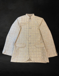 Kids prince coat gold.