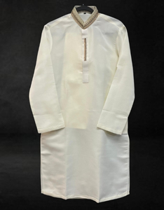 Men’s Kurta with trousers Off white.